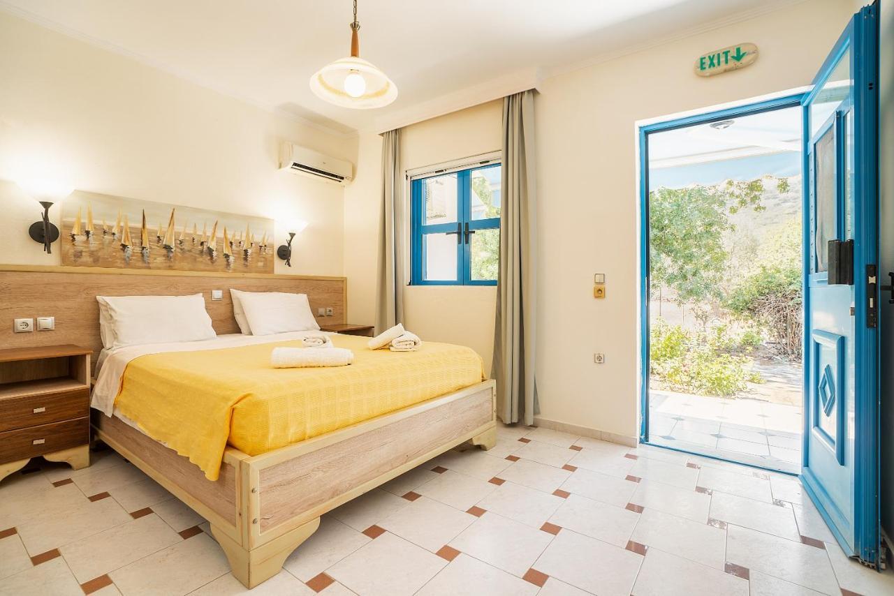 Livadia Beach Suite Kültér fotó